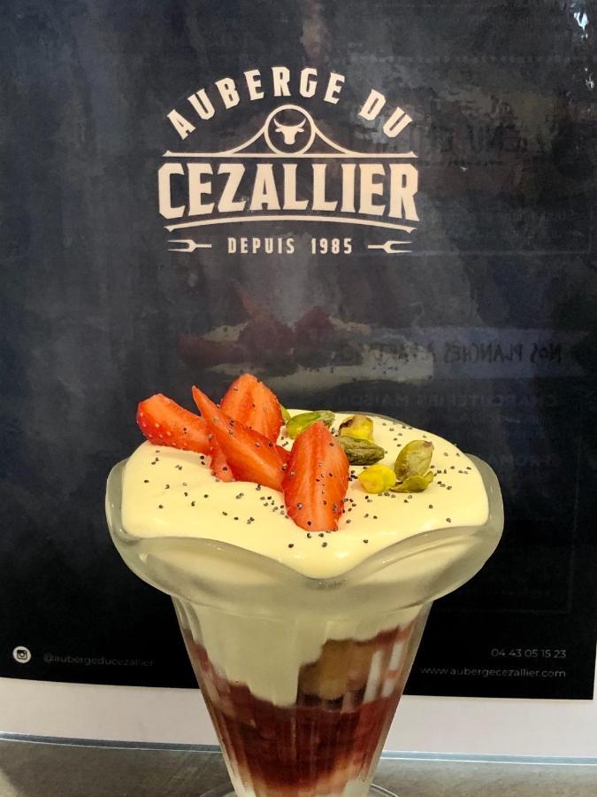 Auberge Du Cezallier Montgreleix 外观 照片