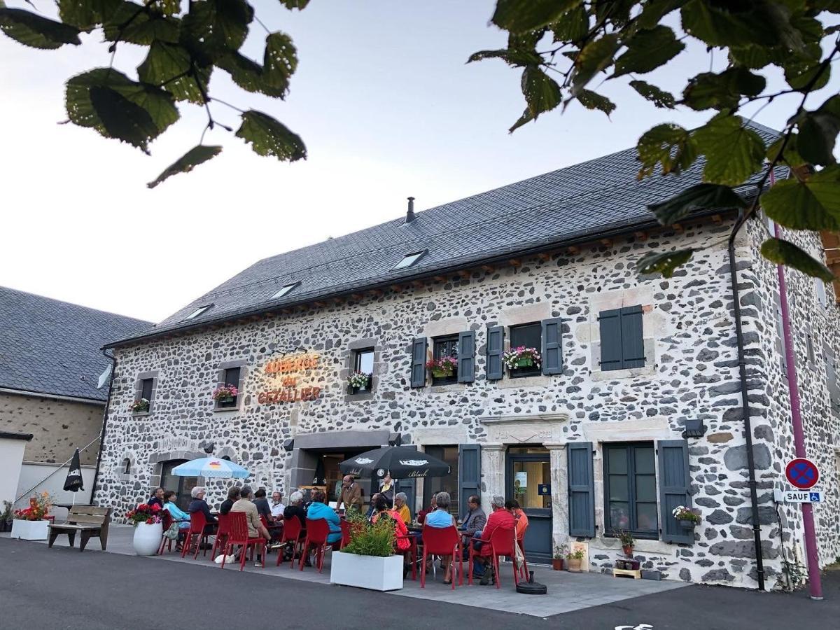 Auberge Du Cezallier Montgreleix 外观 照片