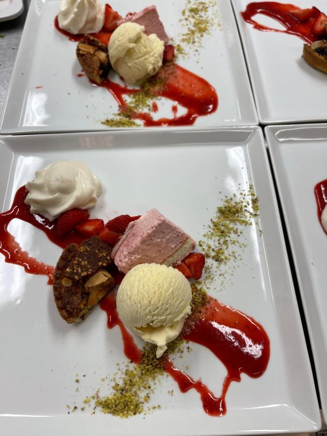 Auberge Du Cezallier Montgreleix 外观 照片